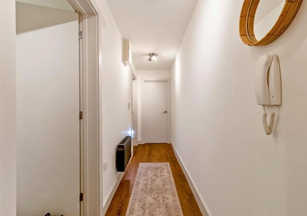 Central 1Bd With Free Underground Parking! Cheltenham 0*,  United Kingdom